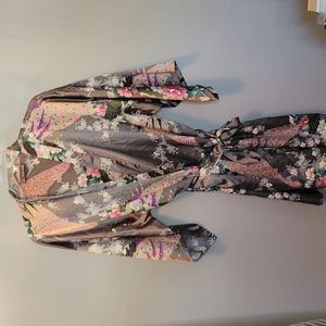 Veami Gray Patterned Robe | Size Large/ XL